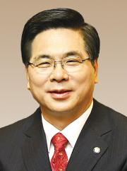 Rev. Lee Young Hoon